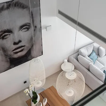 Luxury 5 Bedroom Town-House, The Island, Estepona 에스테포나