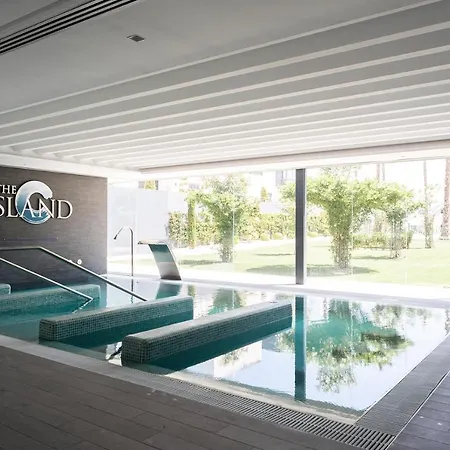Luxury 5 Bedroom Town-House, The Island, Estepona 에스테포나